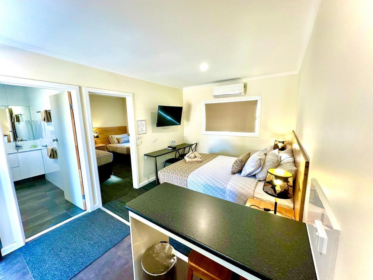 Auto Lodge Motor Inn ซีมัวร์ ภายนอก รูปภาพ
